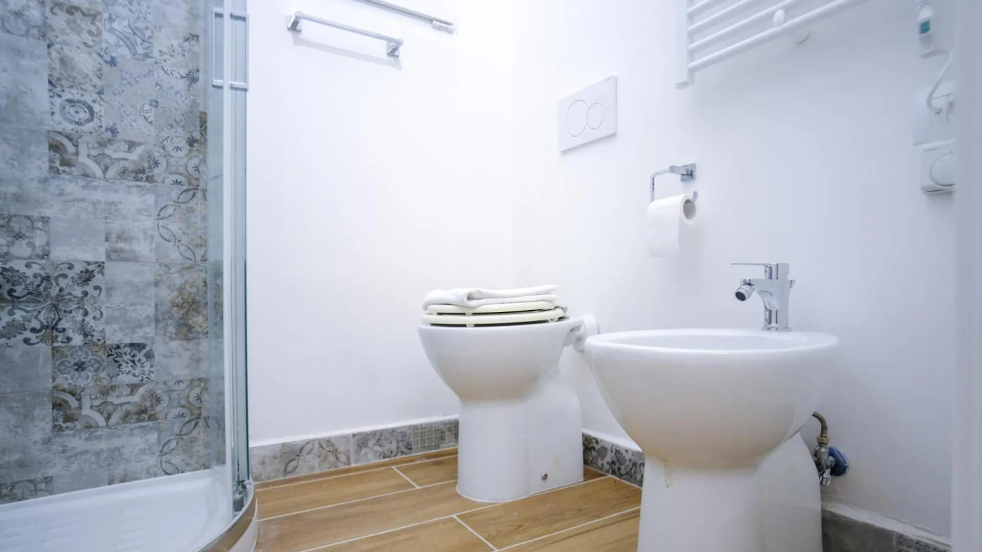 Le Dantesche Boutique Apartments Florence Italy